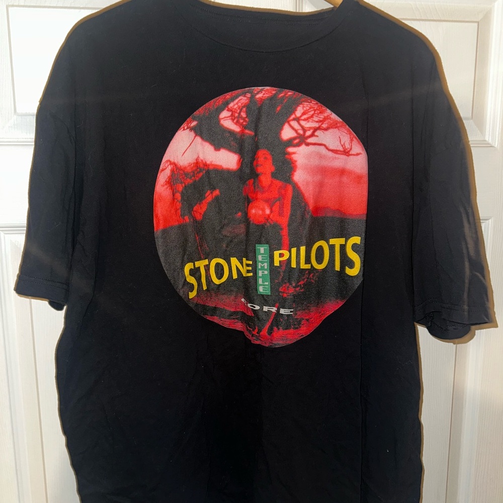 Black Stone Temple Pilots Graphic T-Shirt